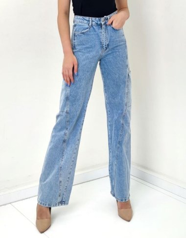 FLARED JEANS WITH BACK FLAP POCKET DETAIL