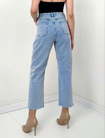 CROPPED HIGH WAISTED JEANS