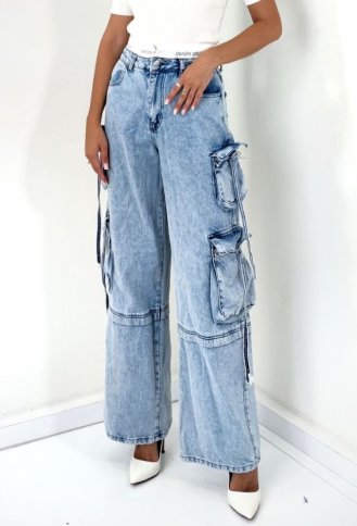 FLARED DOUBLE POCKET CARGO JEANS