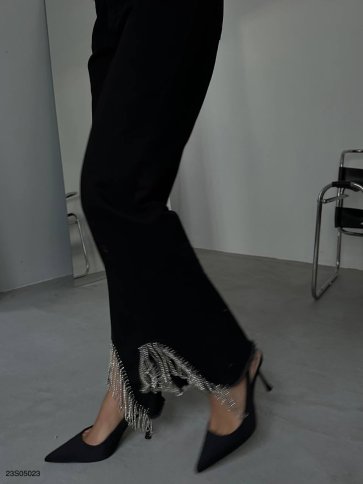 DIAMANTE FRINGE HEMMED JEANS