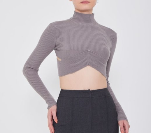 TURTLENECK CURVED CROP SWEATER